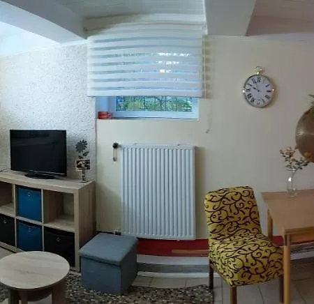 Kleines Ferienappartement, Die Wohlfuehloase Im Souterraine