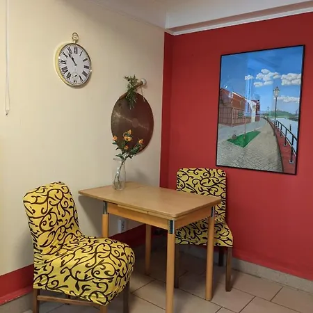Kleines Ferienappartement, Die Wohlfuehloase Im Souterraine *
